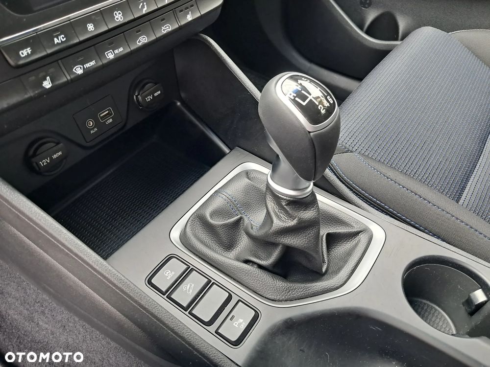 Hyundai Tucson 1.6 Turbo 2WD Navi - 32