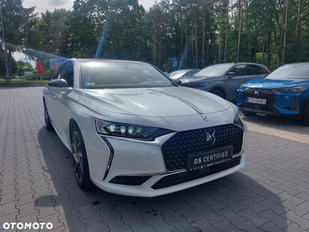 DS Automobiles N°8 - 6