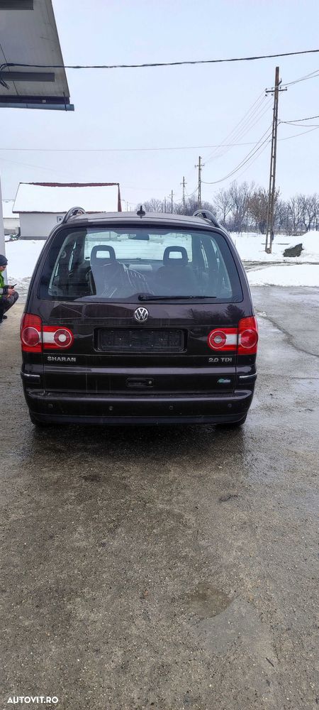 Dezmembrez volkswagen sharan 2.0 BRT cutie manuala 6t JBN culoare LB4V - 6
