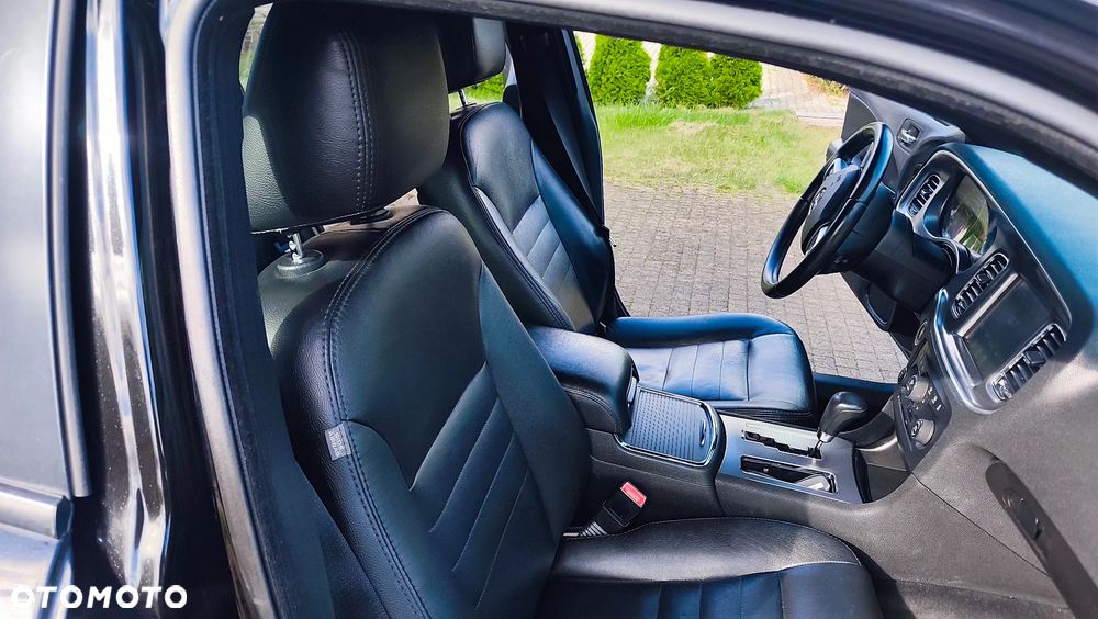 Dodge Charger 3.5 V6 SXT - 25