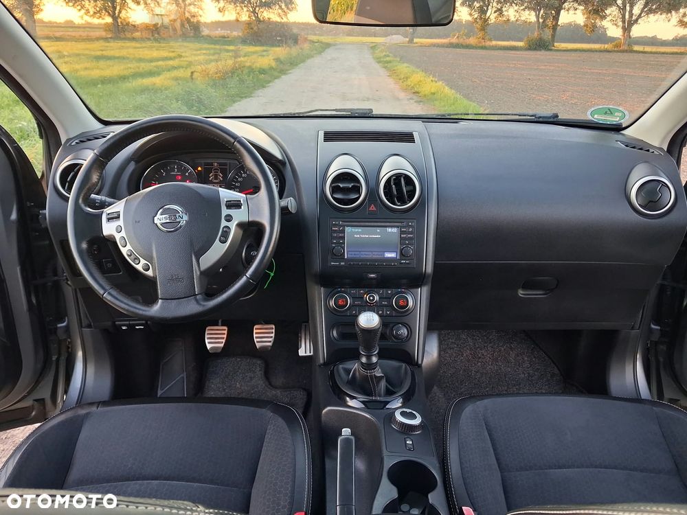 Nissan Qashqai - 14