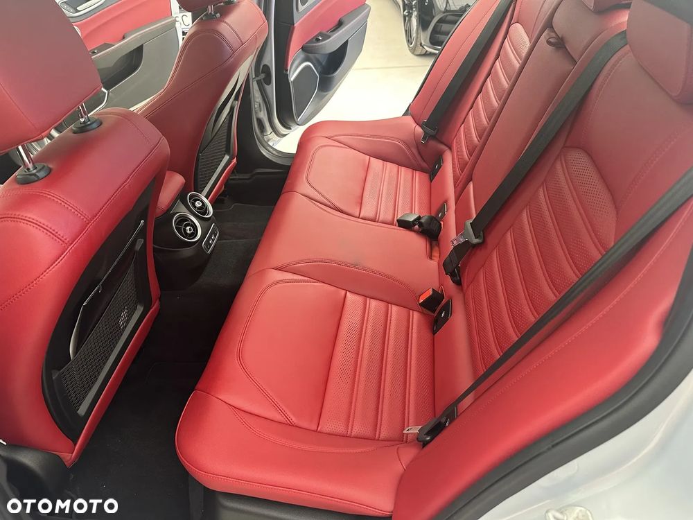 Alfa Romeo Giulia 2.0 Turbo Veloce Q4 - 9