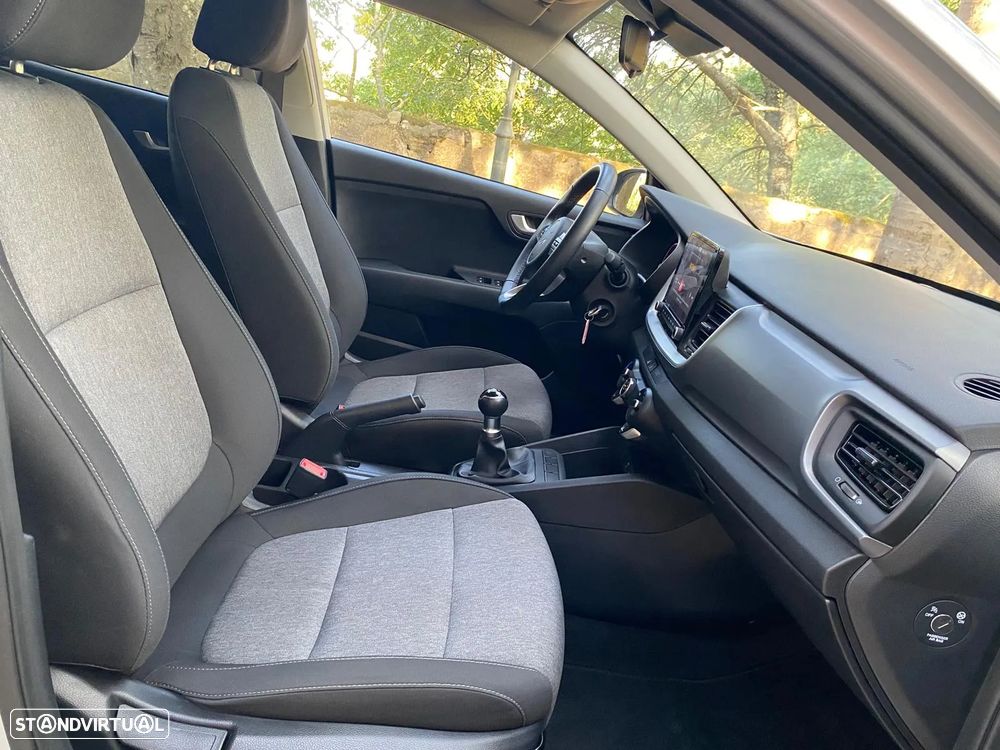 Kia Stonic 1.2 MPi Dynamic - 12