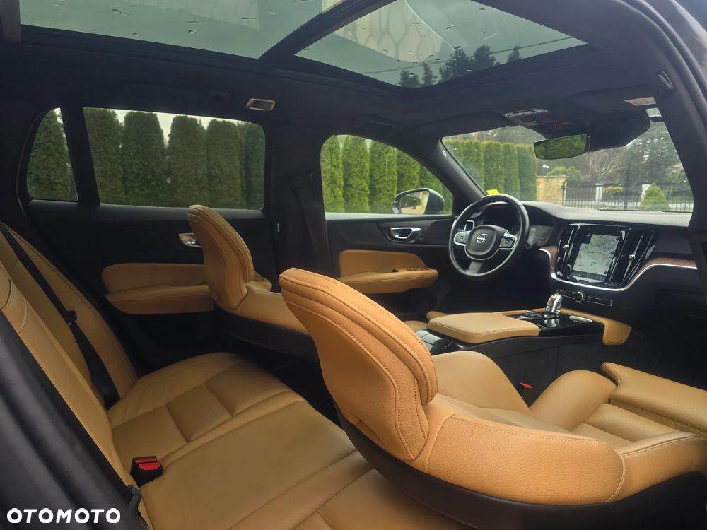 Volvo V60 T8 AWD Plug-In Hybrid Inscription - 23