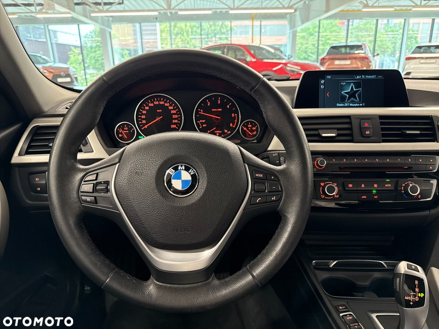 BMW Seria 3 318d - 14