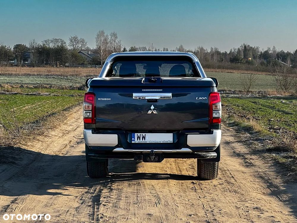 Mitsubishi L200 2.2 d DC Power Instyle Plus - 16