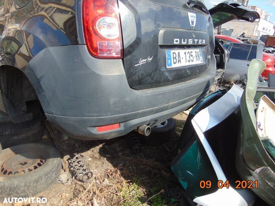 Bara spate Dacia duster 2009-2013 spoiler spate dezmembrez duster 1.5 - 1