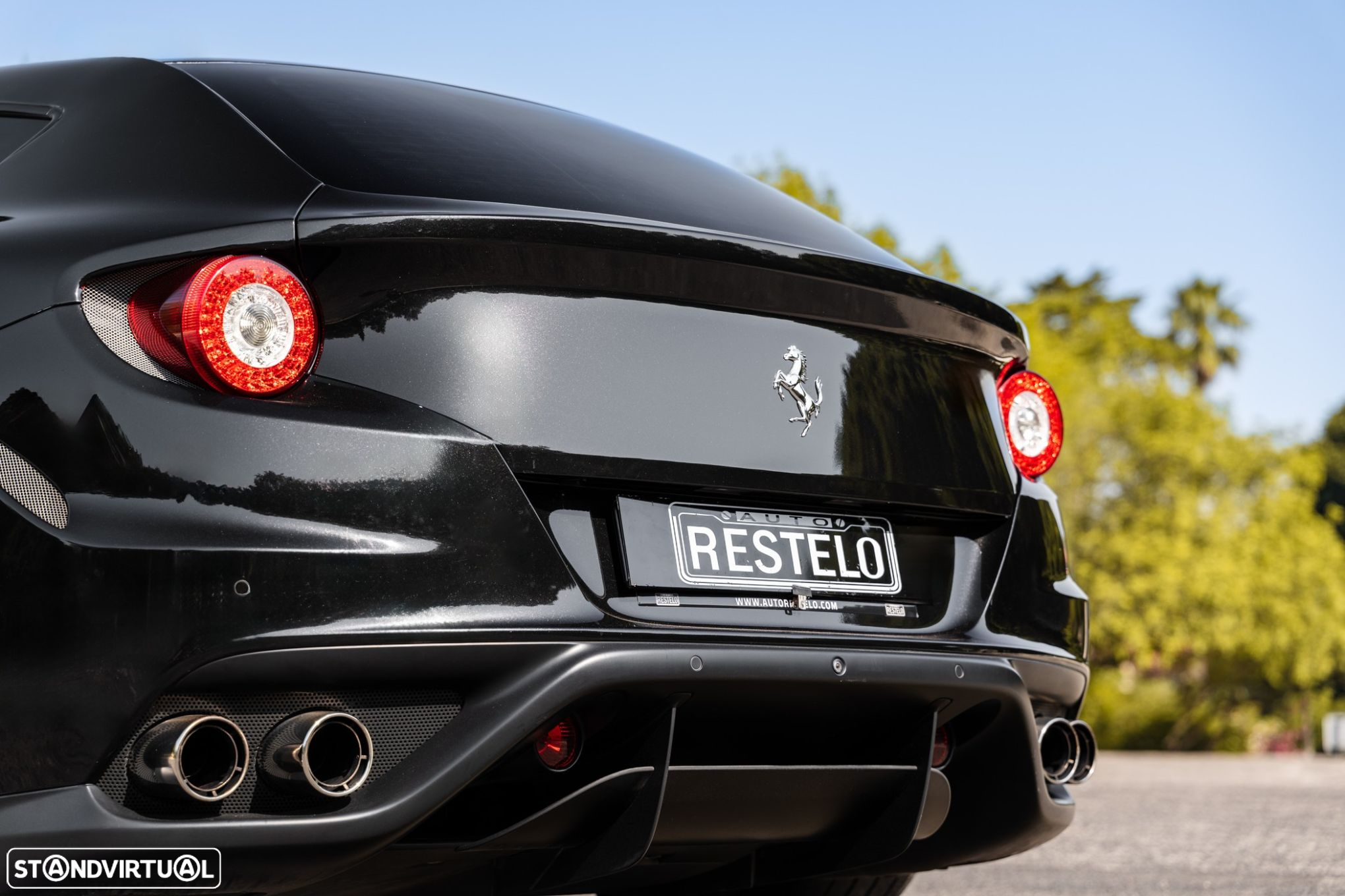 Ferrari FF - 7