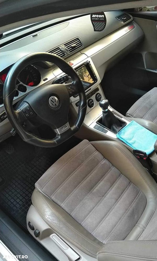 Volkswagen Passat 2.0TDI Highline DPF - 5