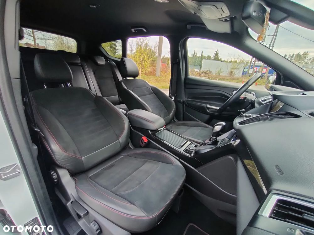 Ford Kuga 2.0 TDCi 4x4 ST-Line - 17