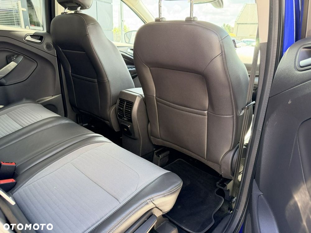 Ford Kuga 2.0 TDCi 4x2 Titanium - 10