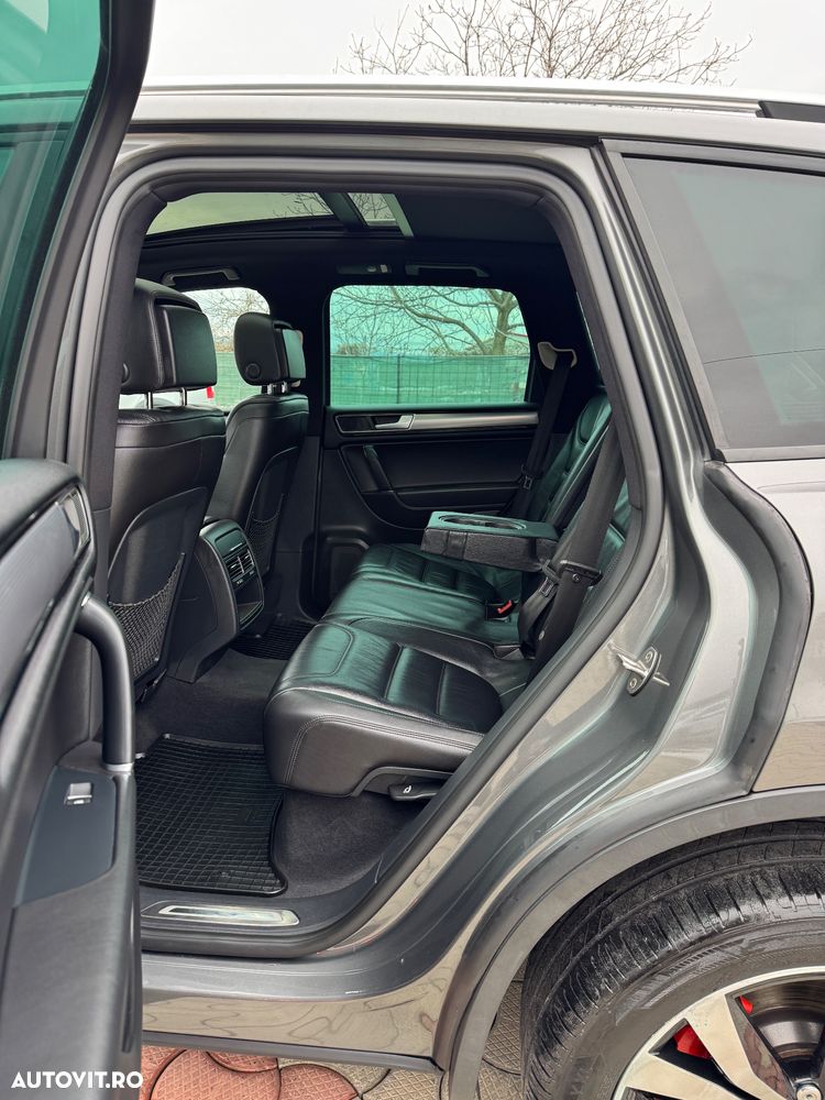 Volkswagen Touareg 3.0 V6 TDI SCR Blue Motion DPF Automatik Terrain Tech Executive Edition - 32