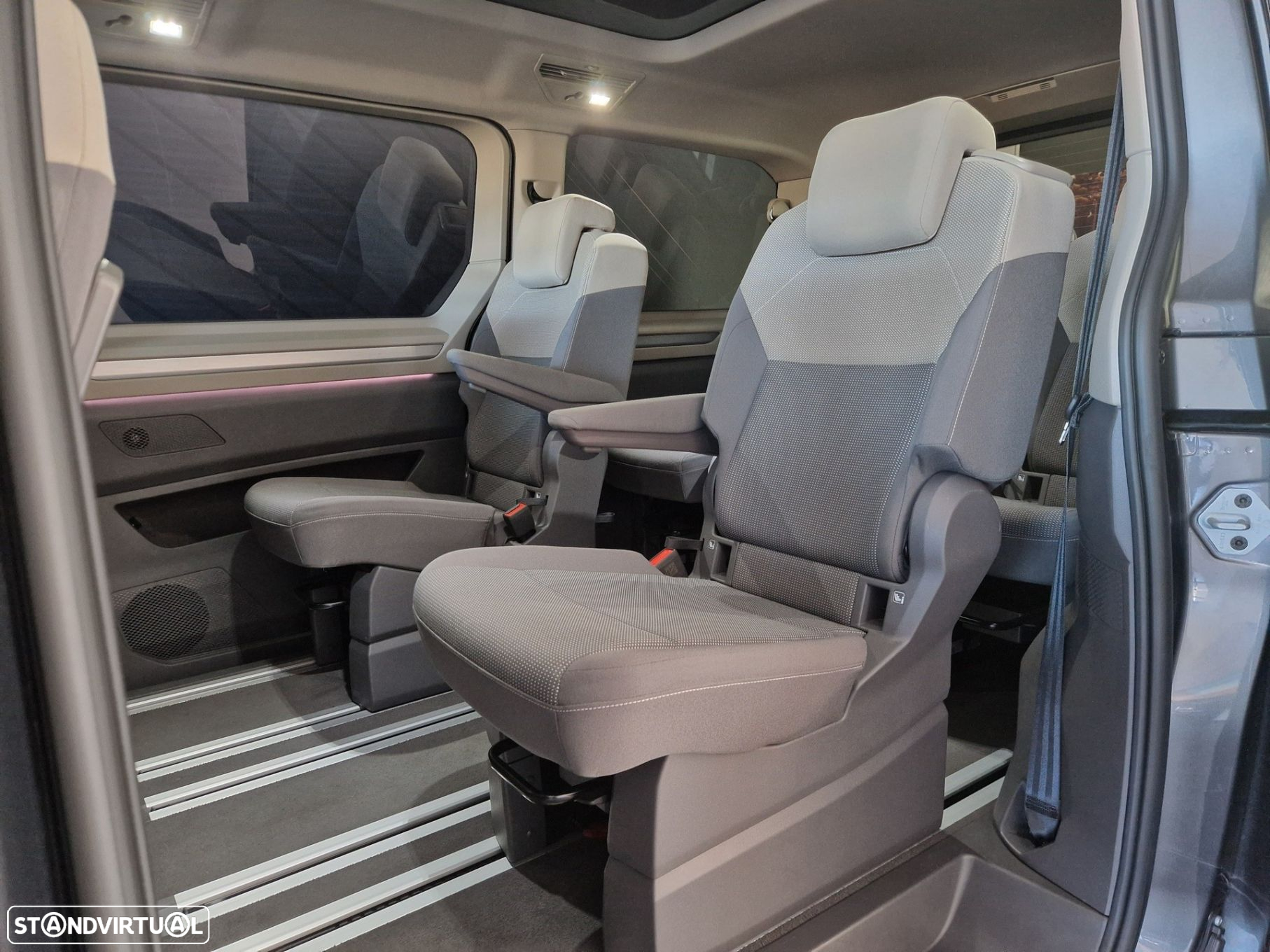 VW Multivan 2.0 TDI Life Longa DSG - 14