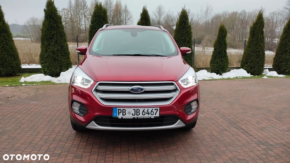 Ford Kuga 1.5 EcoBoost 2x4 Titanium - 2
