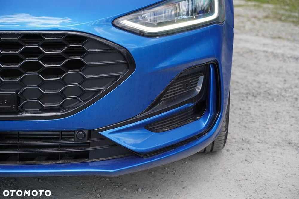 Ford Focus 1.0 EcoBoost mHEV ST-Line X - 30