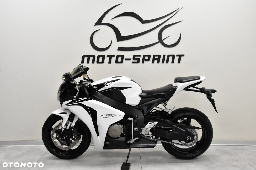 Honda CBR - 3