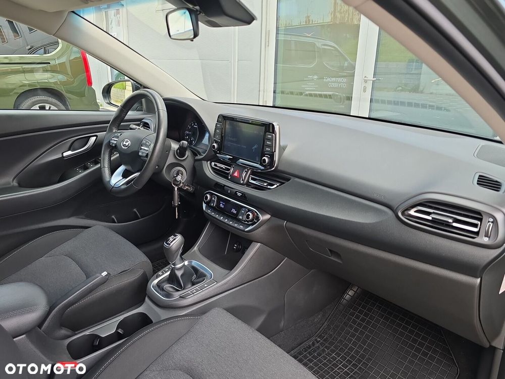 Hyundai i30 1.5 T-GDI 48V Smart - 16