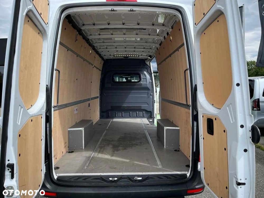 Mercedes-Benz Sprinter - 17