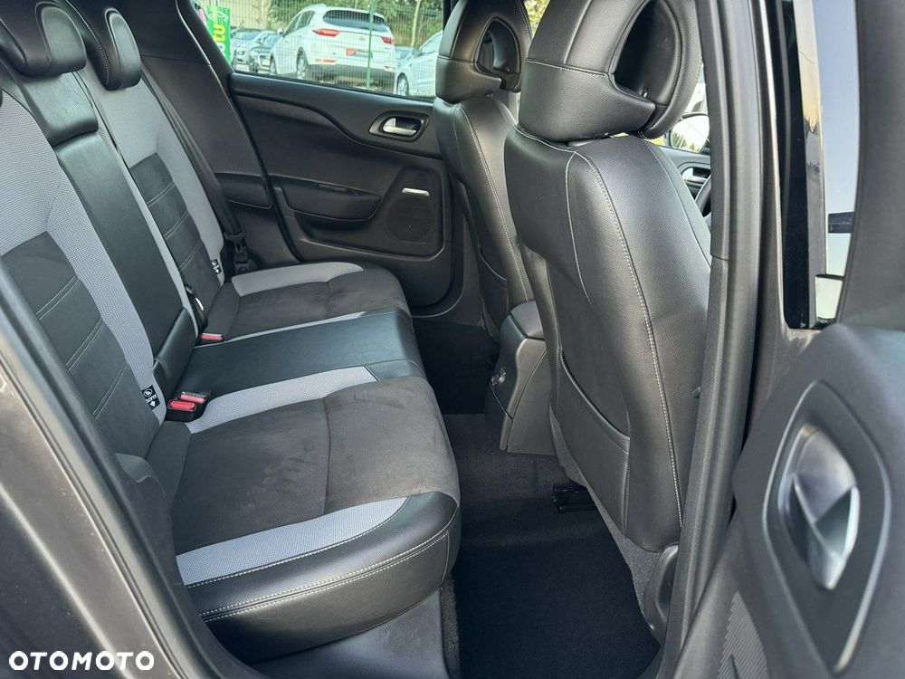 DS Automobiles DS 4 - 30