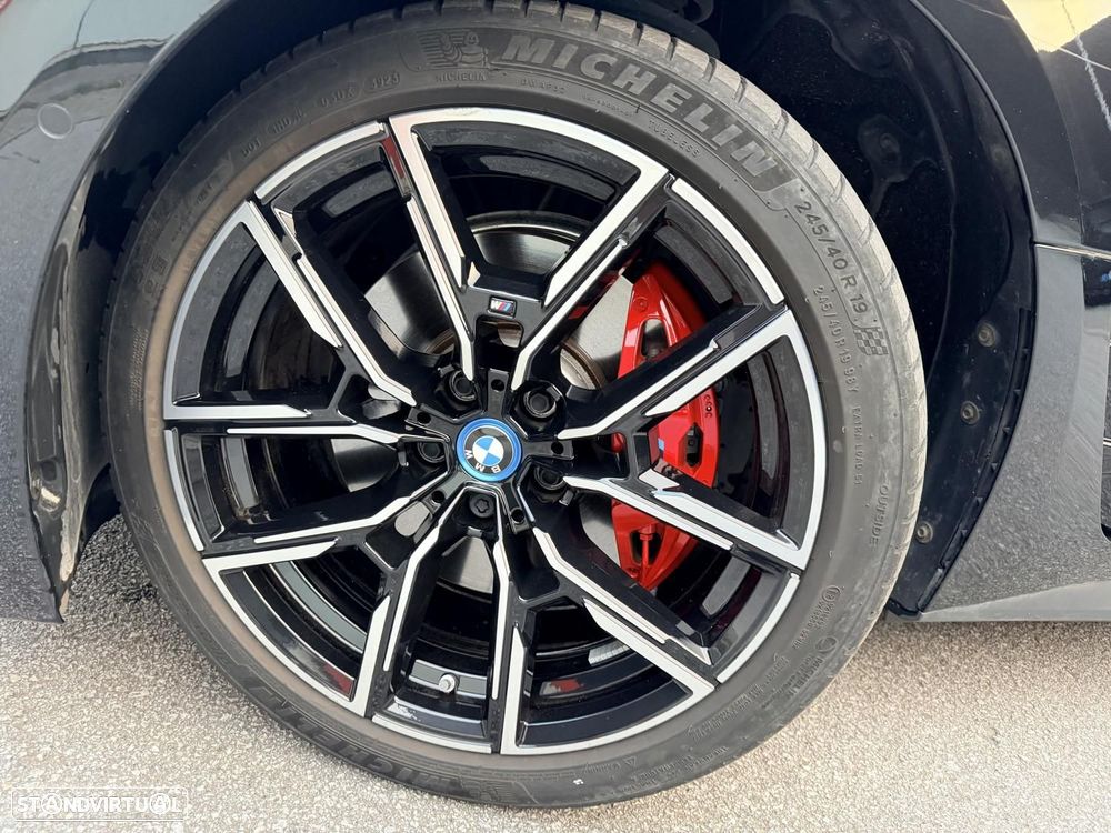 BMW i4 eDrive40 Pack Desportivo M Pro - 6