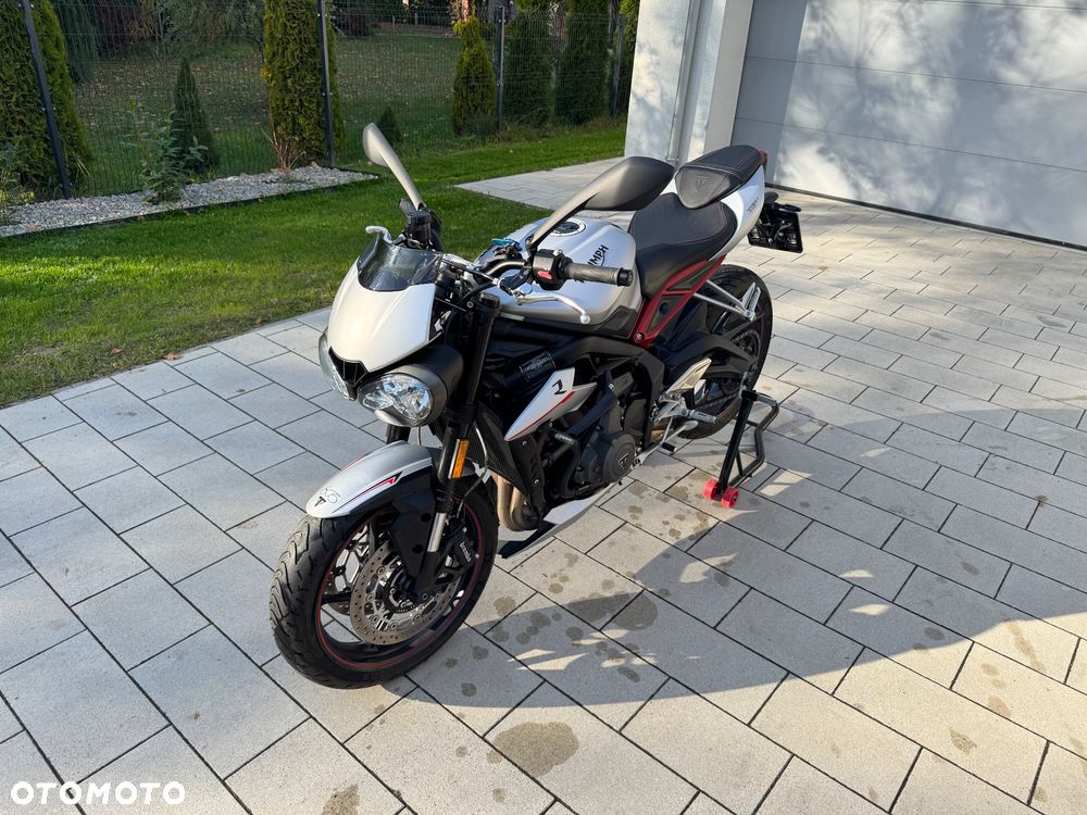 Triumph Street Triple - 7