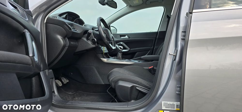 Peugeot 308 BlueHDi 120 Stop & Start Allure - 5