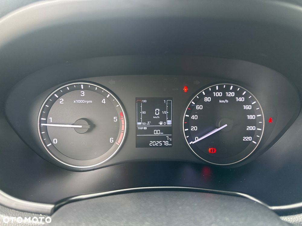 Hyundai i20 ver-1-4-classic-plus - 13