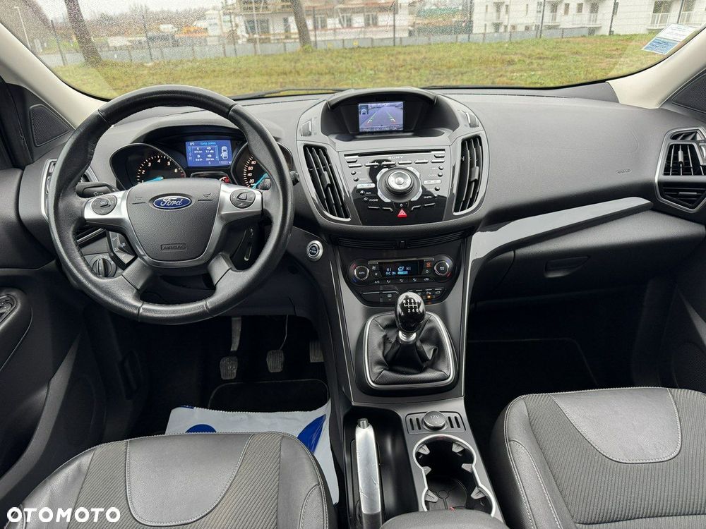 Ford Kuga 1.6 EcoBoost 2x4 Titanium - 19