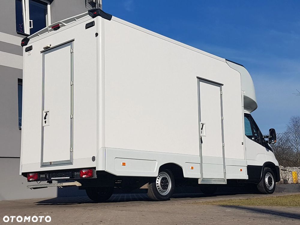 Iveco DAILY KONTENER NISKOPODŁOGOWY 4,43x2,23x2,42 SKLEP FOODTRUCK BAR KLIMA KONIOWÓZ KAMPER - 29