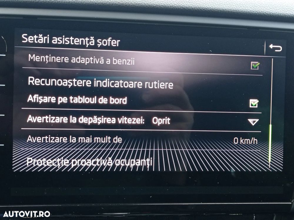 Skoda Octavia 2.0 TDI DSG Ambition - 35