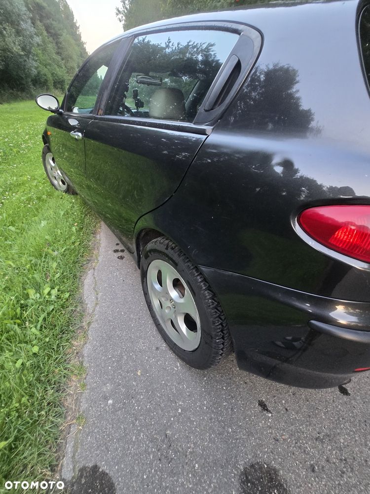 Alfa Romeo 147 - 6