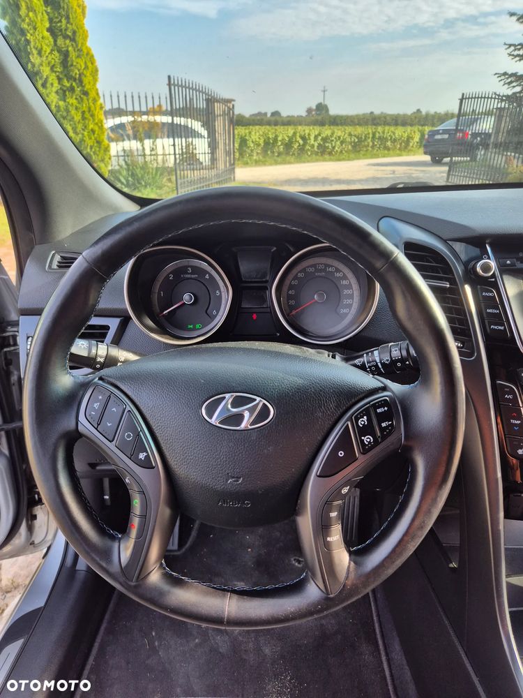 Hyundai i30 - 12