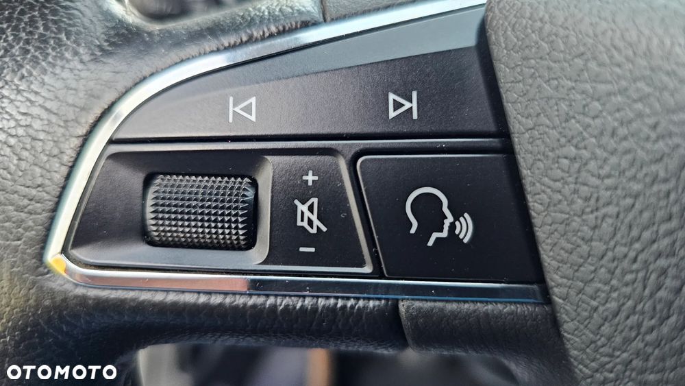 Seat Arona 1.6 TDI XCELLENCE - 25