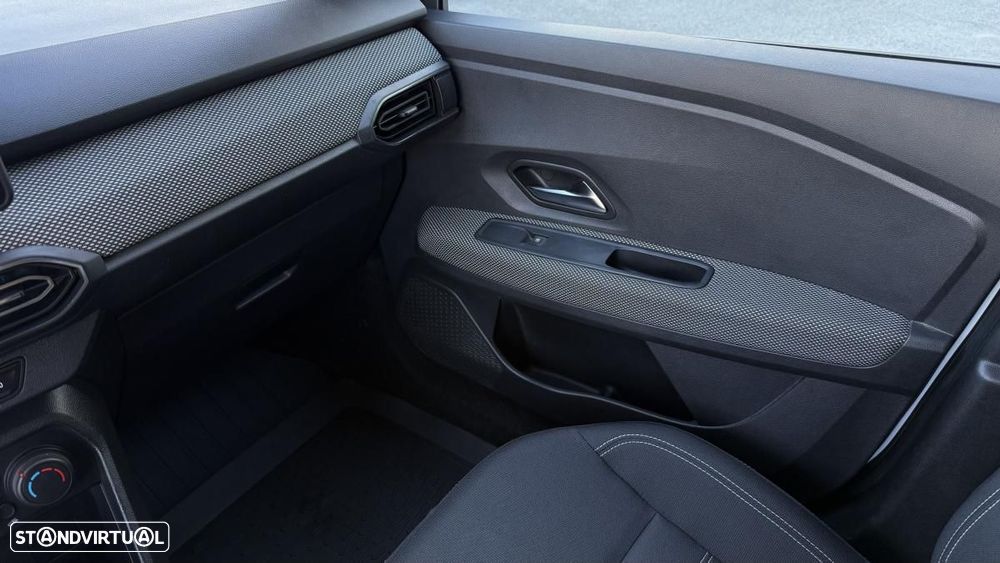 Dacia Jogger 1.0 ECO-G Comfort 7L Bi-Fuel - 17