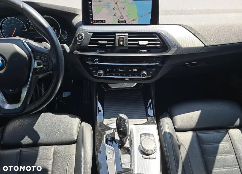 BMW X3 xDrive30i Luxury Line - 10