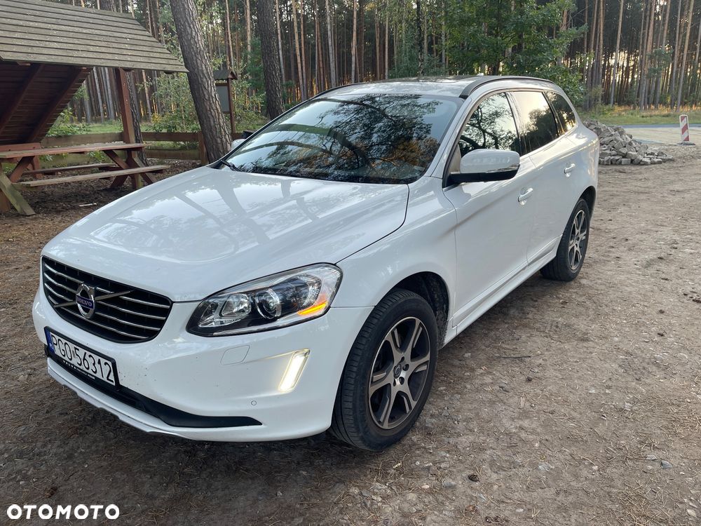 Volvo XC 60 D4 Drive-E Momentum - 1