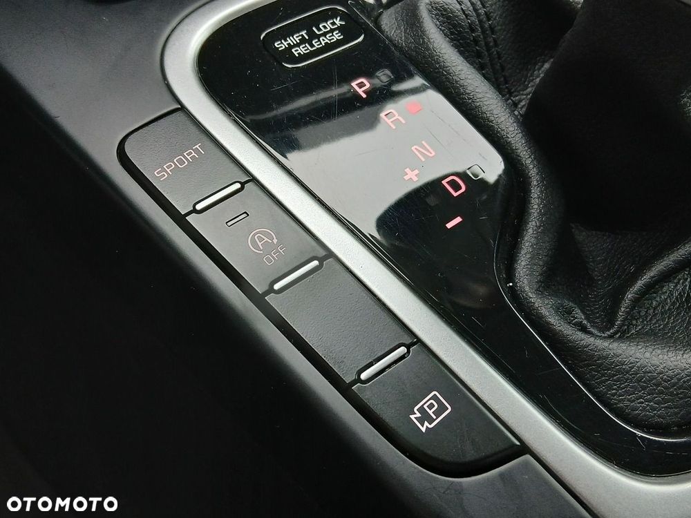 Kia Ceed 1.5 T-GDI M DCT - 25