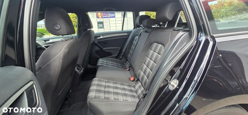 Volkswagen Golf GTD (BlueMotion Technology) DSG - 27