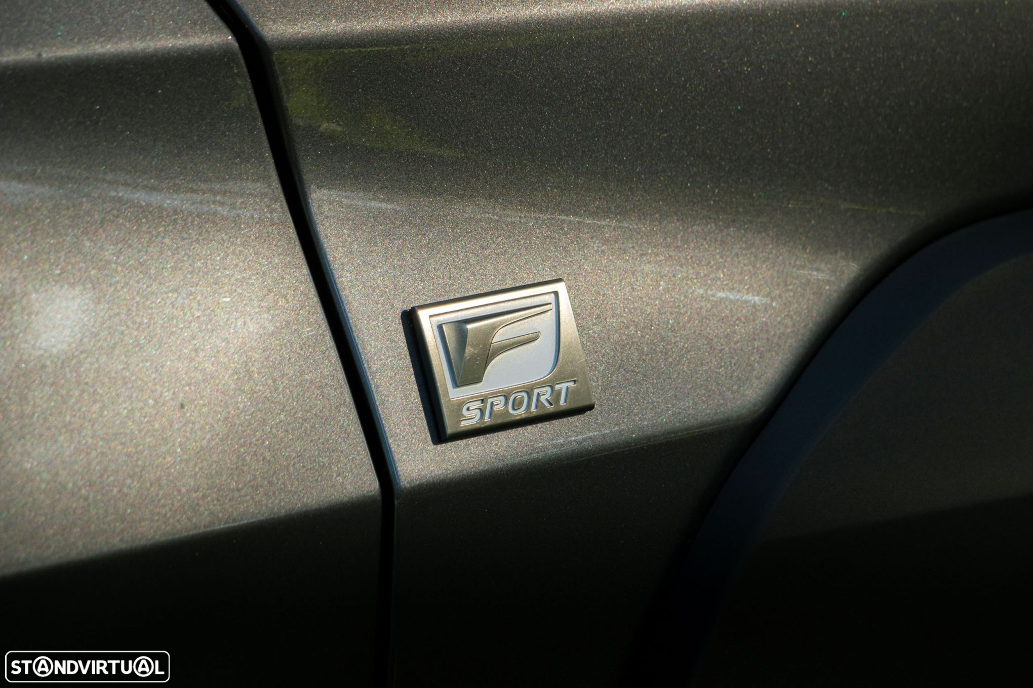 Lexus UX 250h F Sport - 16