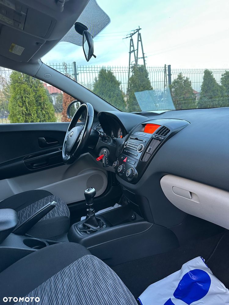 Kia Ceed Cee'd 1.4 Comfort - 9