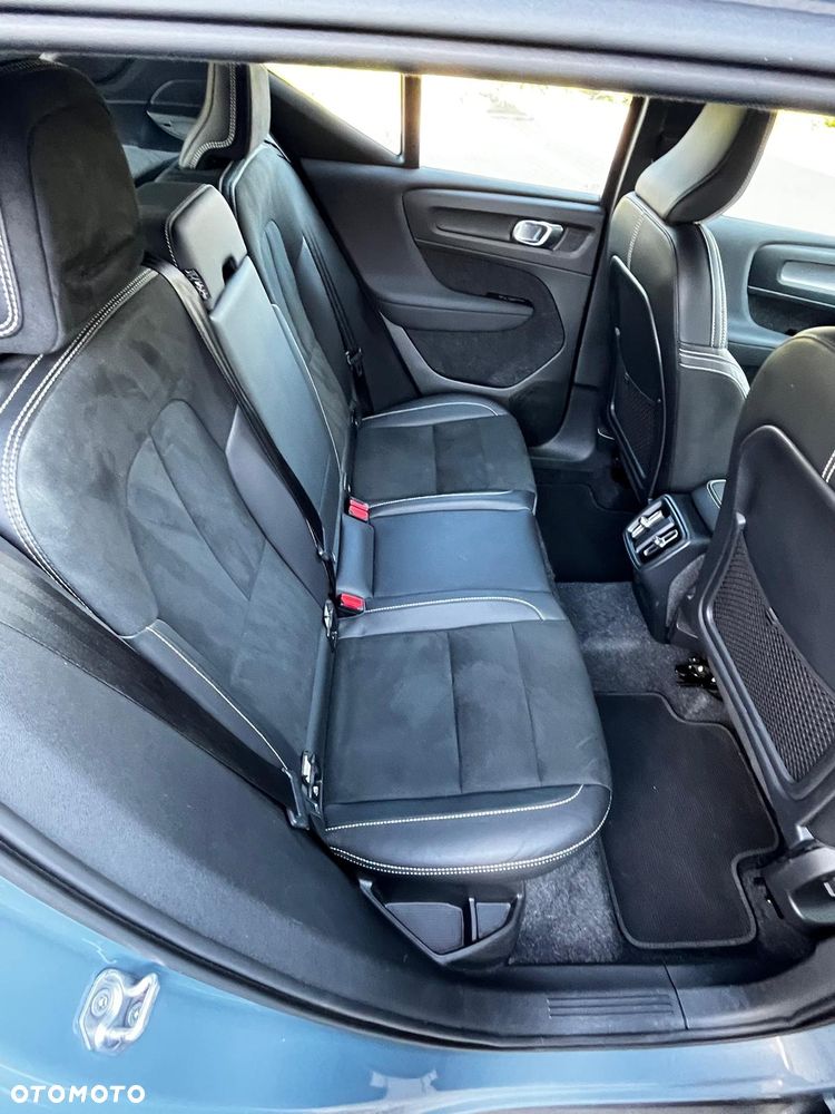 Volvo XC 40 B4 B R-Design - 17