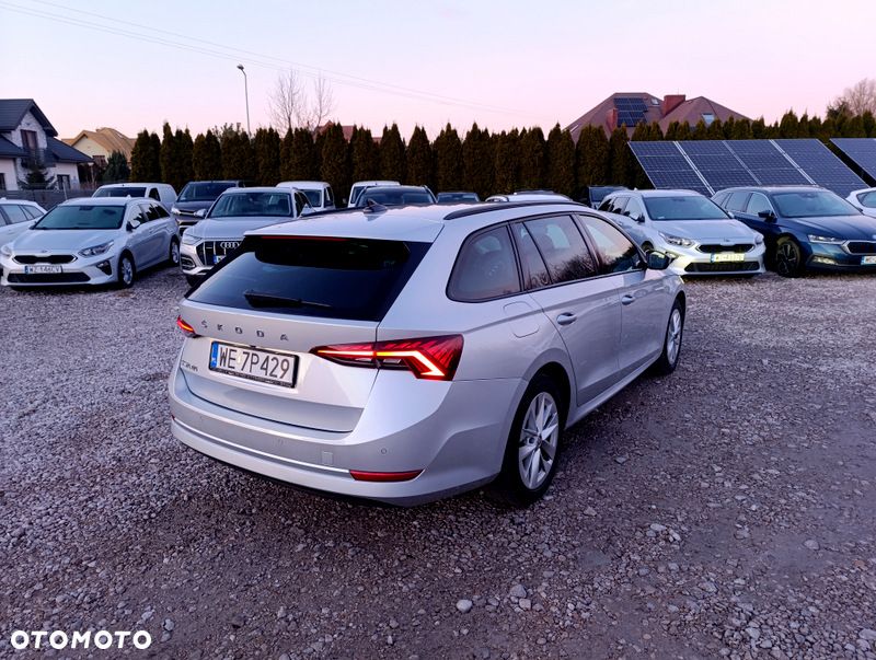 Skoda Octavia 2.0 TDI Ambition DSG - 8