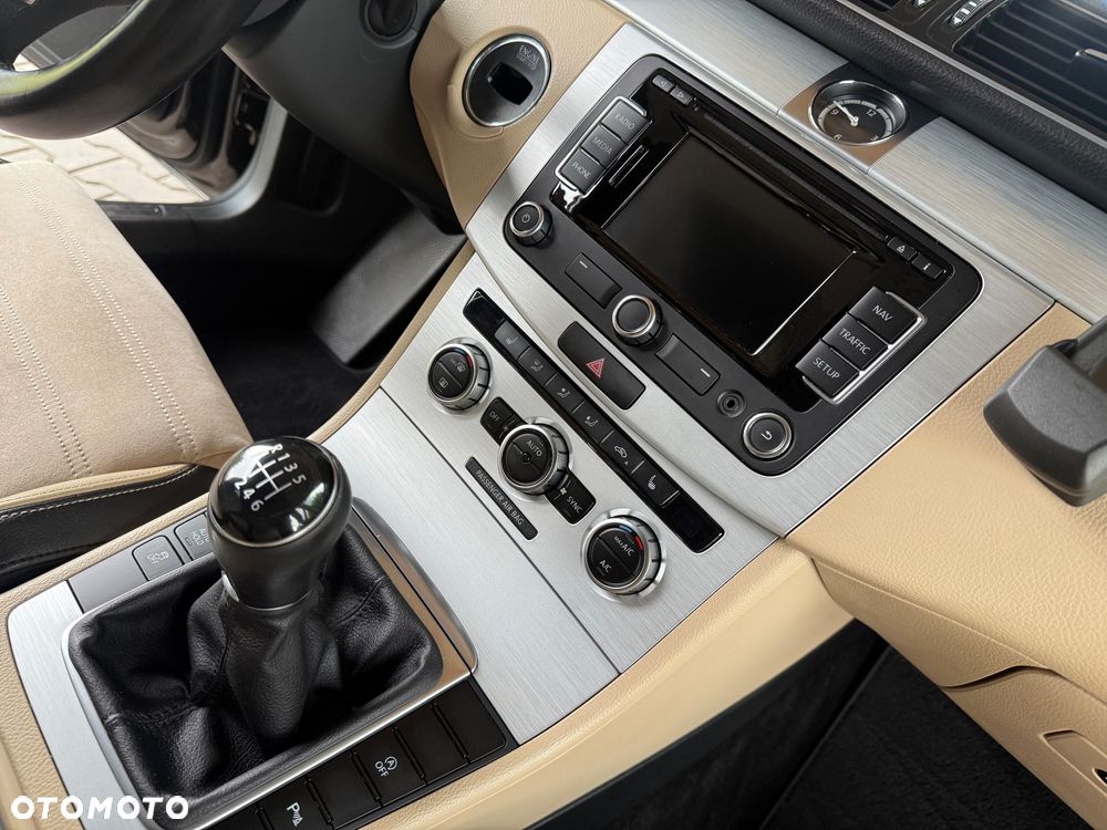 Volkswagen CC 1.4 TSI BlueMotion Technology - 24