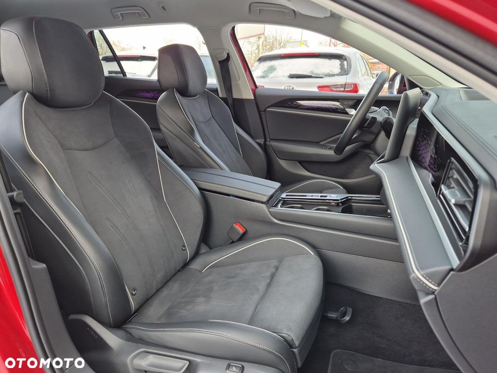 Volkswagen Passat Variant 2.0 TDI EVO Elegance DSG - 14