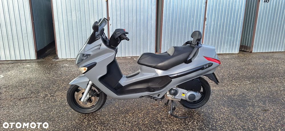 Piaggio Xevo - 3