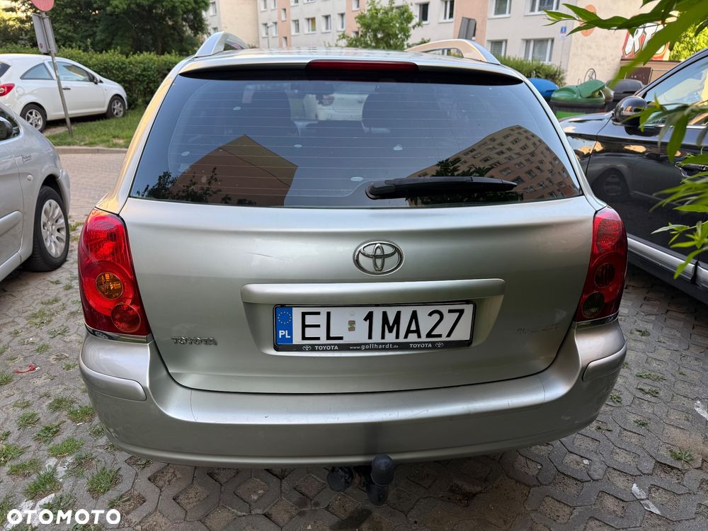 Toyota Avensis 1.8 VVT-i Sol - 6