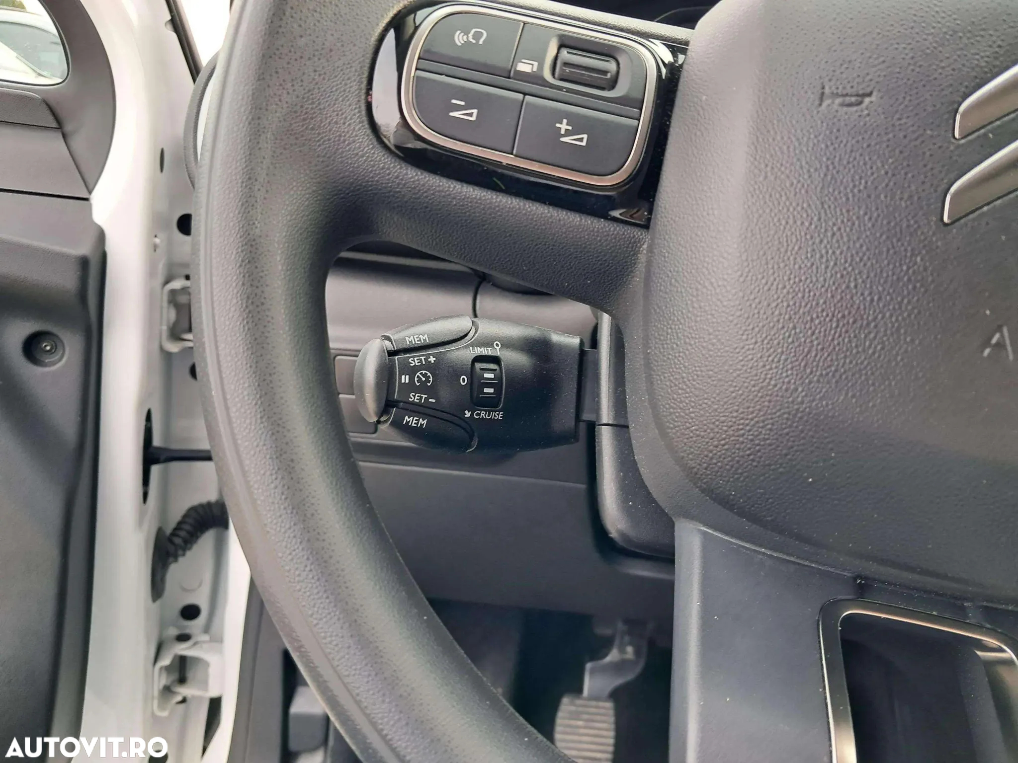 Citroën C3 1.2 PureTech S&S BVM5 Feel Pack - 6