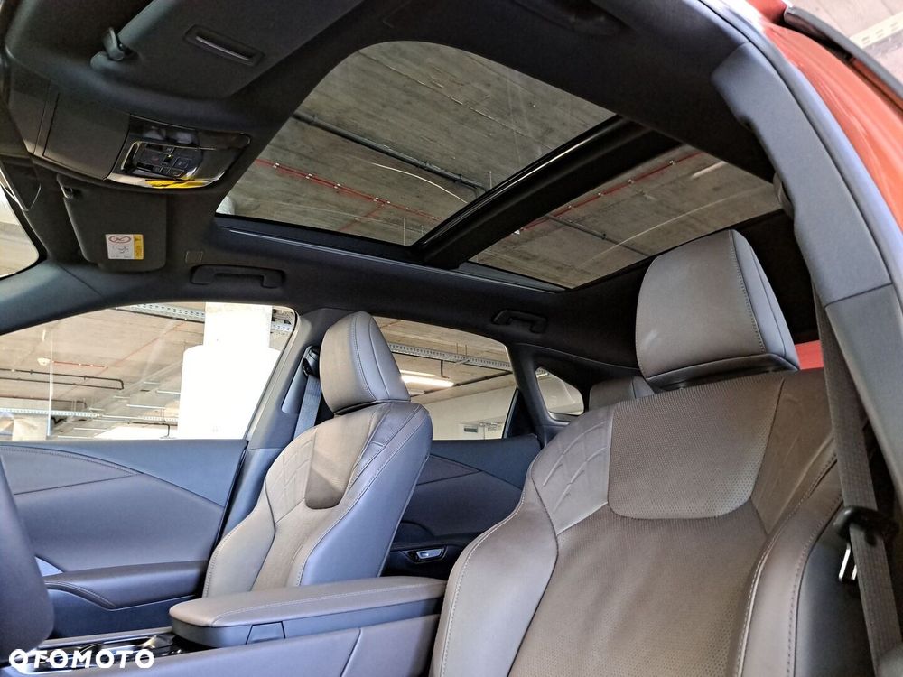 Lexus RX - 36