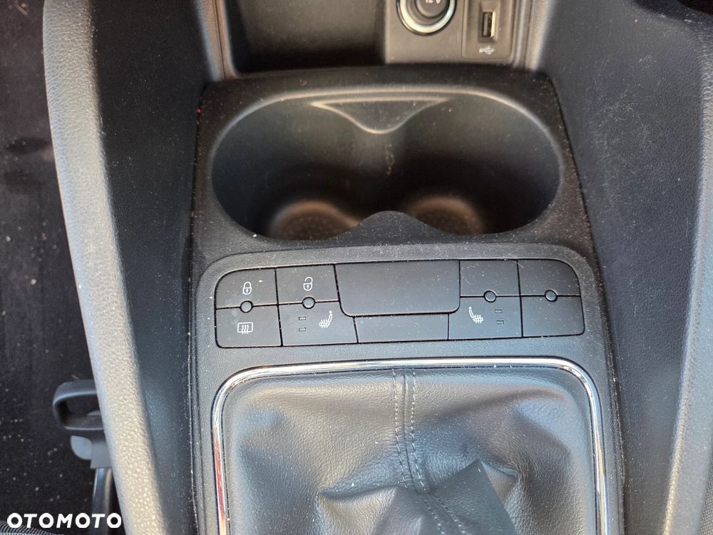 Seat Ibiza 1.2 TSI CONNECT - 17