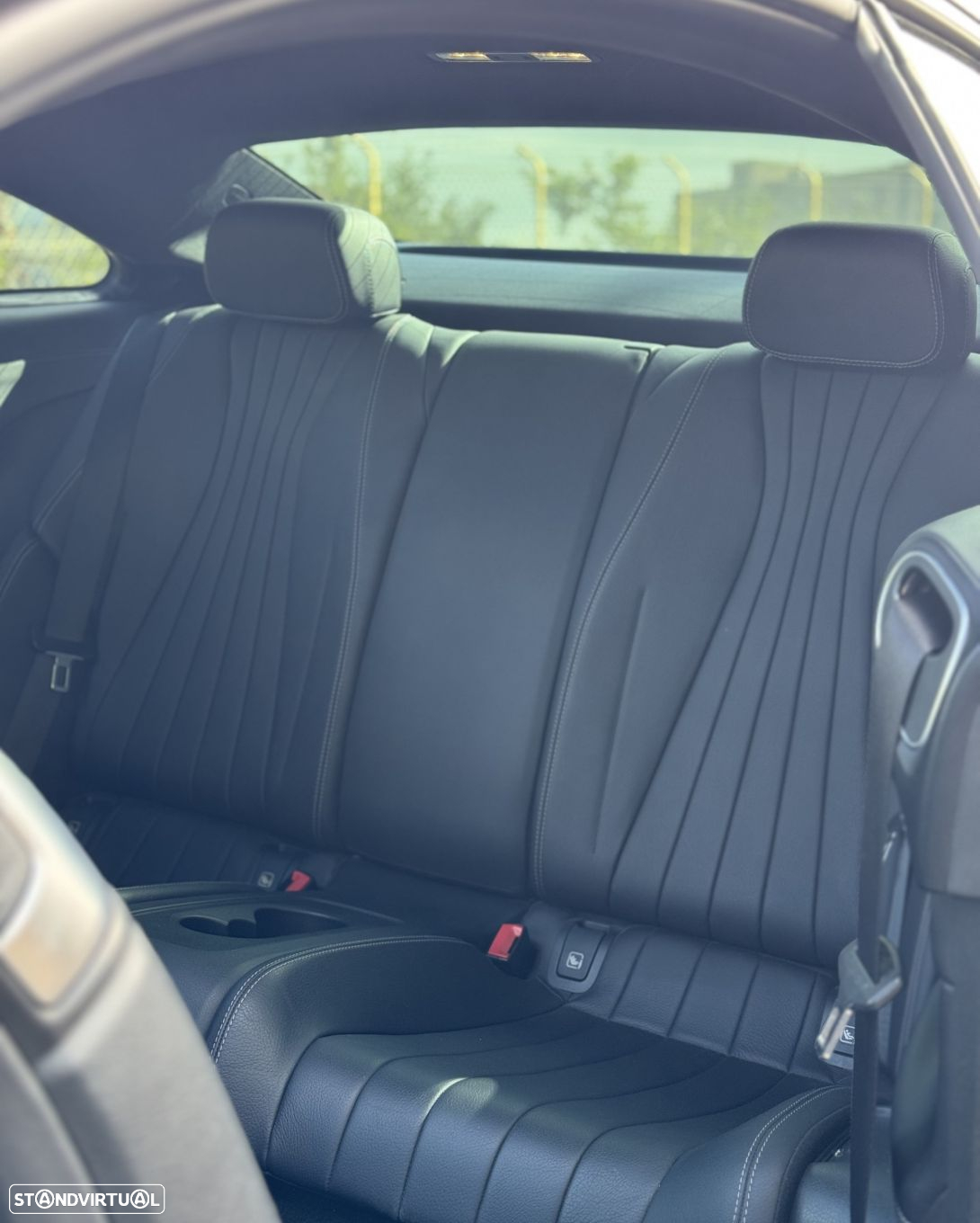 Mercedes-Benz E 220 d AMG Line - 16